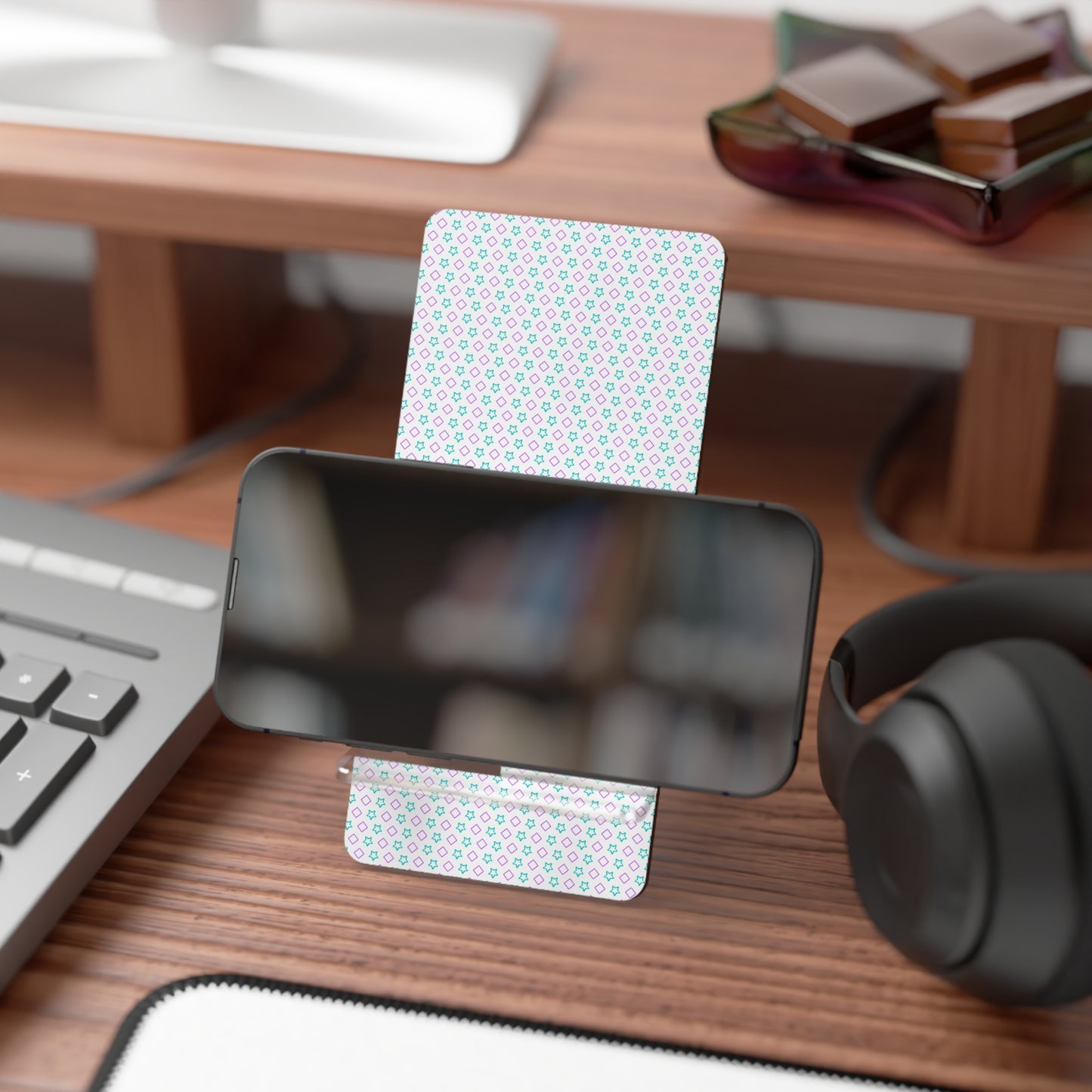 Phone Stand: Desk Decor & Travel — Smartphone Display Stand