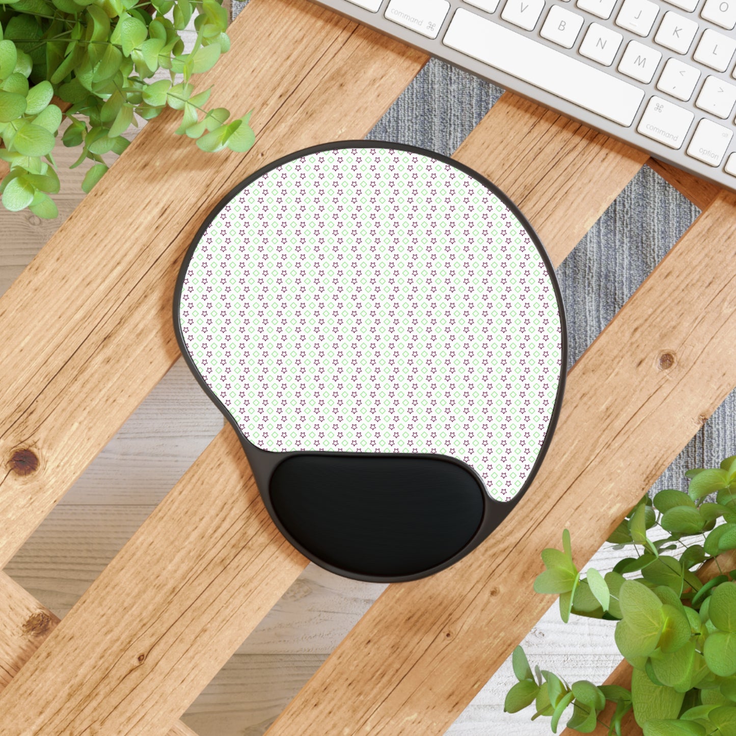 Foot-Shaped Mouse Pad with Wrist Rest - Ergonomic Memory Foam